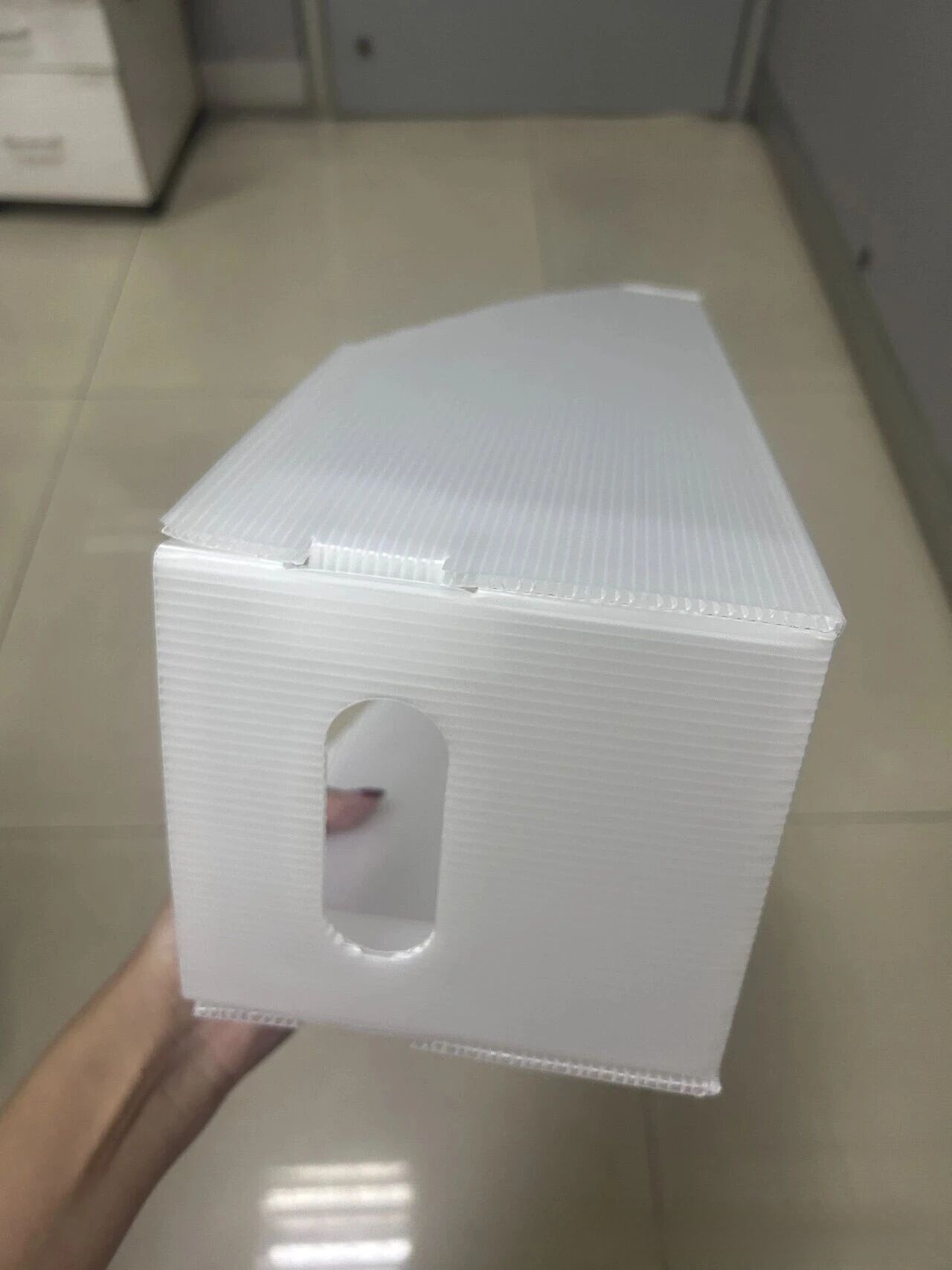 Waterproof PP hollow board storage box for supermarket fresh food display